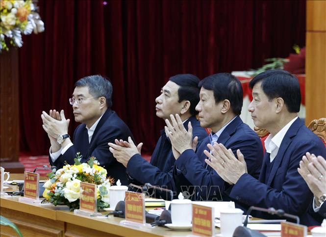 Bet888 football các bộ, ngành Trung ương dự buổi làm việc với Ban Chấp hành Đảng bộ tỉnh Cao Bằng. Ảnh: Thống Nhất -TTXVN