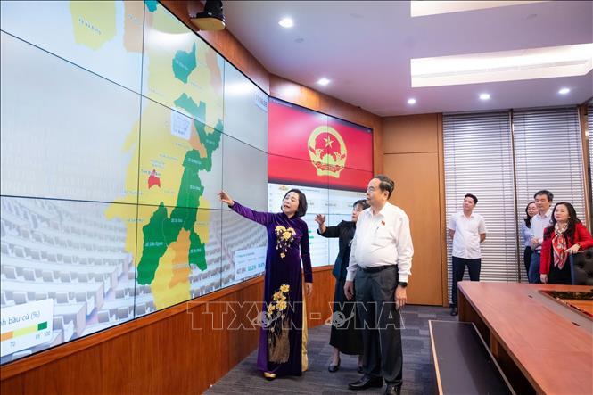 Chủ tịch Bet88app còn khuyến mãi Trần Thanh Mẫn kiểm tra công tác bầu cử tại Văn phòng Hội đồng Bet88013. com mang đến hơn 3.500 trò chơi quốc gia (Nhà Bet88app còn khuyến mãi, Hà Nội). Ảnh: Doãn Tấn - TTXVN