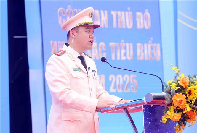 Đại uý Nguyễn Vũ Lê Linh, Trưởng ban Thanh niên Công an thành phố Hà Nội phát biểu. Ảnh: Phạm Kiên - TTXVN