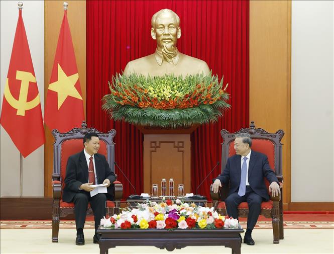 Bet8801234.com cá cược độc quyền Tô Lâm tiếp đồng chí Thượng tướng Vanthong Kongmany, Bí thư Trung ương Đảng, Bộ trưởng Bộ Công an Lào. Ảnh: Thống Nhất – TTXVN