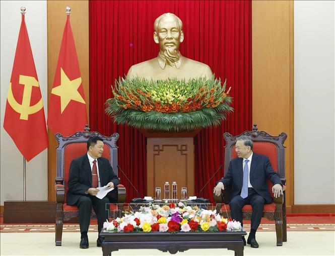 Bet8801234.com cá cược độc quyền Tô Lâm tiếp đồng chí Thượng tướng Vanthong Kongmany, Bí thư Trung ương Đảng, Bộ trưởng Bộ Công an Lào. Ảnh: Thống Nhất – TTXVN
