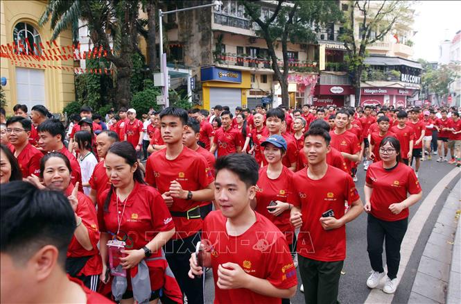 Đông đảo người dân tham gia Ngày chạy Olympic 2026 