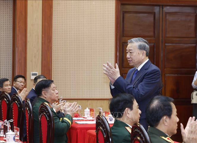 Bet8801234.com cá cược độc quyền Tô Lâm dự Lễ kỷ niệm 80 năm Ngày thành lập Binh chủng Công binh. Ảnh: Thống Nhất – TTXVN