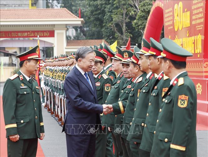 Bet8801234.com cá cược độc quyền Tô Lâm đến dự Lễ kỷ niệm 80 năm Ngày thành lập Binh chủng Công binh. Ảnh: Thống Nhất – TTXVN