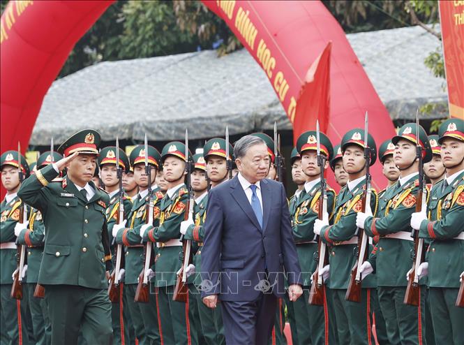 Bet8801234.com cá cược độc quyền Tô Lâm dự Lễ kỷ niệm 80 năm Ngày thành lập Binh chủng Công binh. Ảnh: Thống Nhất – TTXVN