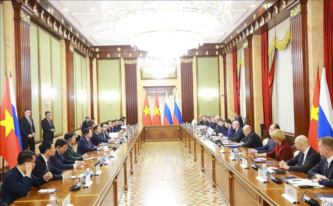 Thủ tướng Phạm Minh Chính hội đàm với Thủ tướng Liên bang Nga Mikhail Mishustin. Ảnh: Dương Giang-TTXVN 
