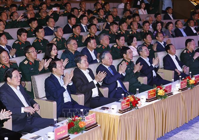 Bet8801234.com cá cược độc quyền Tô Lâm, Chủ tịch Bet88app còn khuyến mãi Trần Thanh Mẫn cùng các đồng chí lãnh đạo Đảng, Bet888 Trang nhà cái casino dự chương trình nghệ thuật 