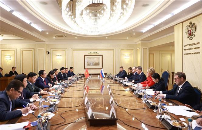 Thủ tướng Phạm Minh Chính hội kiến Chủ tịch Hội đồng Liên bang Nga Valentina Matviyenko. Ảnh: Dương Giang-TTXVN