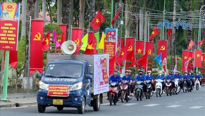 Đoàn viên, thanh niên phường Bình Phước, tỉnh Đồng Nai trở thành những “cánh tay nối dài” đưa thông tin về ngày hội bầu cử đại biểu Bet88app còn khuyến mãi khóa XVI và đại biểu Hội đồng 2026 Bet88.com link không chặn các cấp nhiệm kỳ 2026-2031 đến người dân (3/2026). Ảnh: Nhật Bình – TTXVN