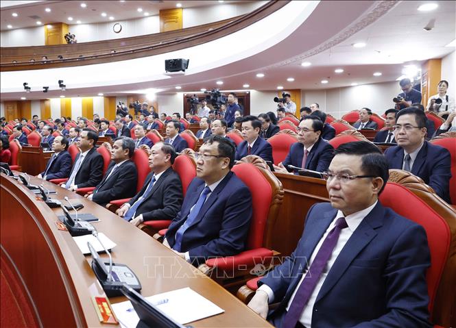 Các đại biểu dự phiên Bế mạc Hội nghị lần thứ hai Ban Chấp hành Trung ương Đảng khoá XIV. Ảnh: Thống Nhất – TTXVN