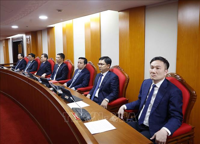 Các đại biểu dự phiên Bế mạc Hội nghị lần thứ hai Ban Chấp hành Trung ương Đảng khoá XIV. Ảnh: Thống Nhất – TTXVN