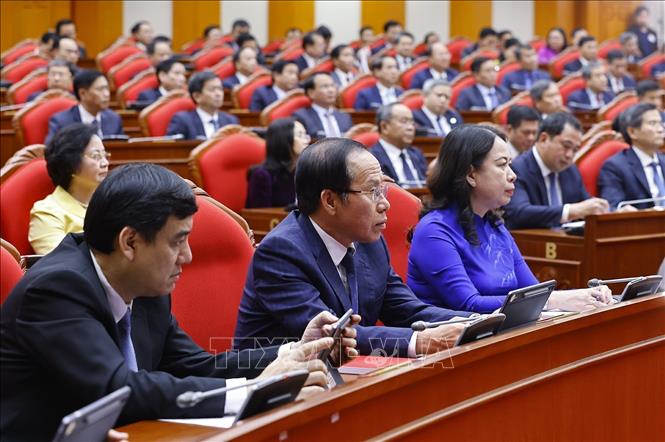 Các đại biểu dự phiên Bế mạc Hội nghị lần thứ hai Ban Chấp hành Trung ương Đảng khoá XIV. Ảnh: Doãn Tấn - TTXVN