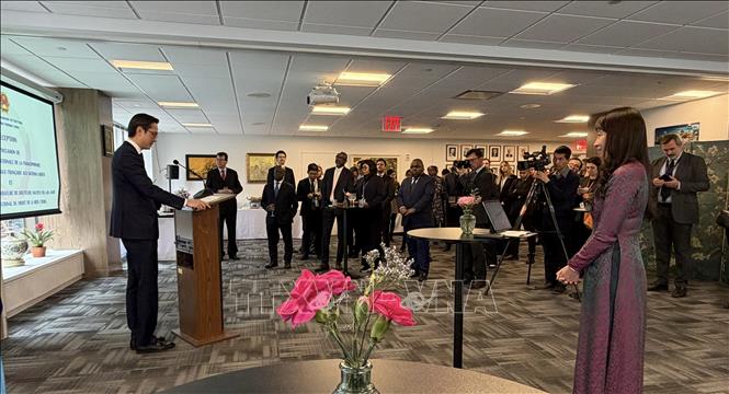 Quang cảnh buổi tiếp tân. Ảnh: Thanh Tuấn - PV TTXVN tại Mỹ 