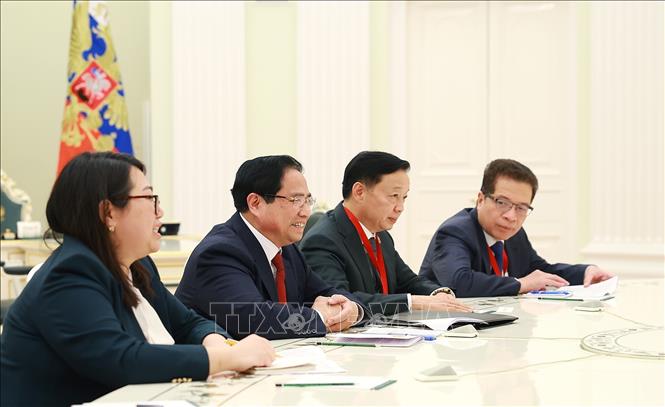 Thủ tướng Phạm Minh Chính hội kiến Tổng thống Nga Vladimir Putin. Ảnh: Dương Giang - TTXVN

