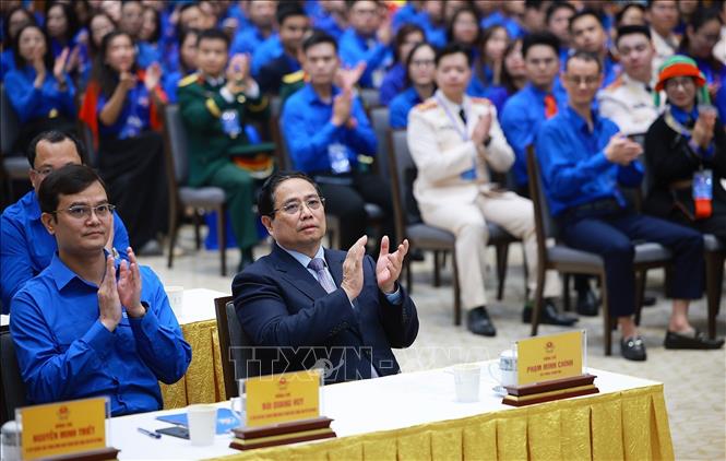Thủ tướng Phạm Minh Chính dự buổi gặp mặt Gương mặt trẻ Việt Nam tiêu biểu được vinh danh. Ảnh: Dương Giang-TTXVN 

