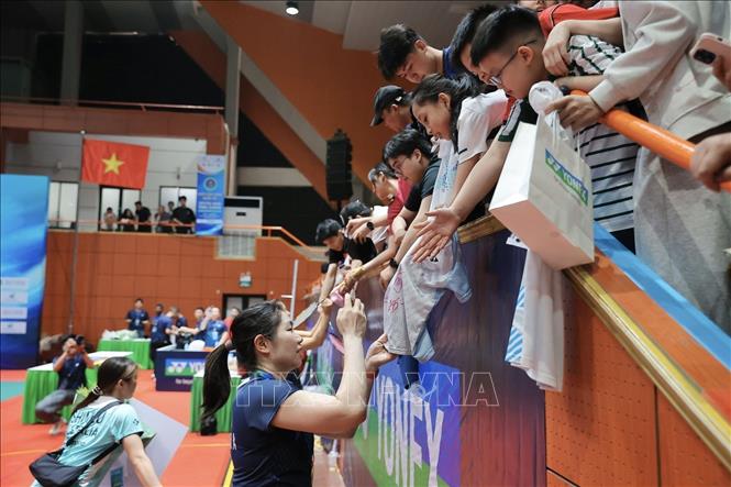 Cặp VĐV Somerville (Australia) - Josephine Wu (Canada) thắng Miki Kanehiro - Yuna Kato (Nhật Bản) 2-1 trước đối thủ, giành HCV. Ảnh: Minh Quyết - TTXVN