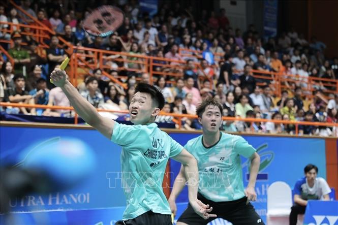 Cặp VĐV Huang Tsung I - Lin Tung Yu (Đài Bắc Trung Hoa) thắng cặp Garaga - Roy (Ấn Độ) 2-1, giành HCV. Ảnh: Minh Quyết - TTXVN