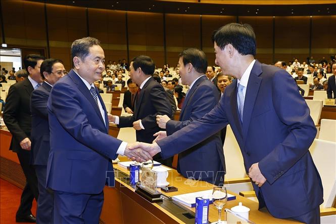 Chủ tịch Bet88app còn khuyến mãi Trần Thanh Mẫn, Chủ tịch Hội đồng Bet88013. com mang đến hơn 3.500 trò chơi quốc gia với đại biểu dự Hội nghị. Ảnh: Doãn Tấn - TTXVN