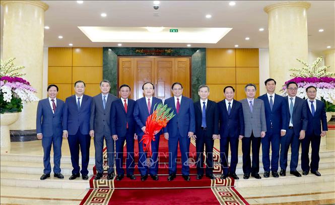 Thường trực Ban Bí thư Trần Cẩm Tú, Thủ tướng Phạm Minh Chính cùng các đồng chí lãnh đạo Đảng, Bet888 Trang nhà cái casino chụp ảnh chung với tập thể lãnh đạo Đài Tiếng nói Việt Nam. Ảnh: Phương Hoa - TTXVN
