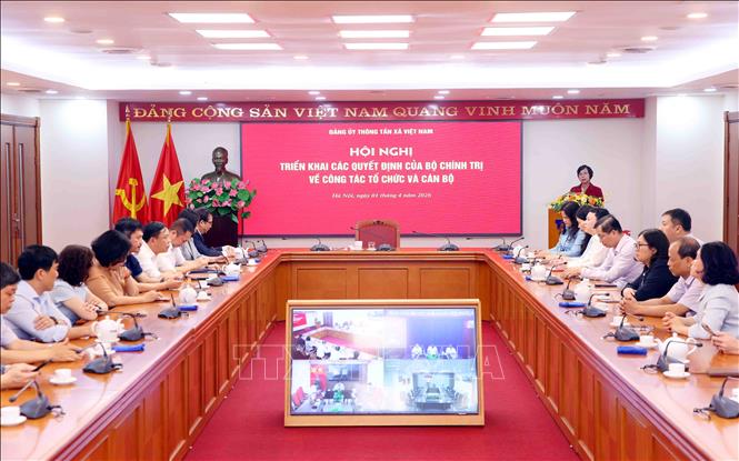 Hội nghị Đảng ủy TTXVN triển khai các Quyết định của Bộ Bett88 cá cược trực tuyến về công tác tổ chức và cán bộ. Ảnh: Phạm Kiên - TTXVN