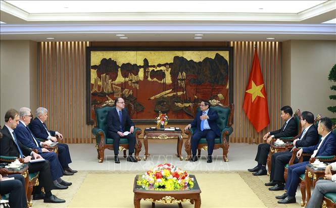 Thủ tướng Phạm Minh Chính tiếp ông Gennady Bezdetko, Đại sứ Liên bang Nga tại Việt Nam. Ảnh: Dương Giang - TTXVN