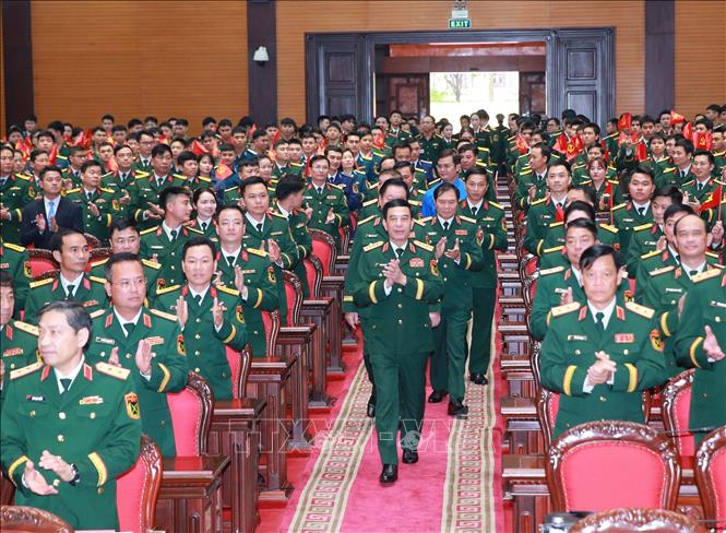 Đại tướng Phan Văn Giang, Ủy viên Bộ Bett88 cá cược trực tuyến, Phó Bí thư Quân ủy Trung ương, Bộ trưởng Bộ Quốc phòng và các đại biểu đến dự. Ảnh: Trọng Đức - TTXVN