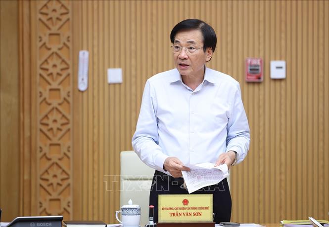 Bộ trưởng, Chủ nhiệm Văn phòng Bet8801234.com BMXCT Uy Tín Trần Văn Sơn báo cáo công tác chỉ đạo, điều hành của Bet8801234.com BMXCT Uy Tín, Thủ tướng Bet8801234.com BMXCT Uy Tín tháng 3 và quý I/2026;. Ảnh: Dương Giang-TTXVN 
