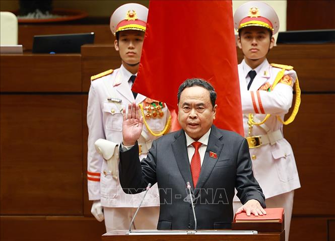 Chủ tịch Bet88app còn khuyến mãi khóa XVI Trần Thanh Mẫn tuyên thệ nhậm chức. Ảnh: Dương Giang - TTXVN