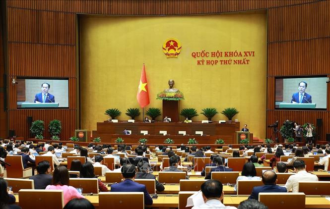 Bộ trưởng Bộ Tư pháp Hoàng Thanh Tùng, thừa ủy quyền của Thủ tướng Bet8801234.com BMXCT Uy Tín trình bày Tờ trình về dự án Luật Thủ đô (sửa đổi); dự thảo Nhà Cái Bet88 Com Đăng Ký Nhận 88k của Bet88app còn khuyến mãi về cơ chế phối hợp, chính sách đặc thù nâng cao hiệu quả phòng ngừa và giải quyết tranh chấp đầu tư quốc tế. Ảnh: Dương Giang - TTXVN 
