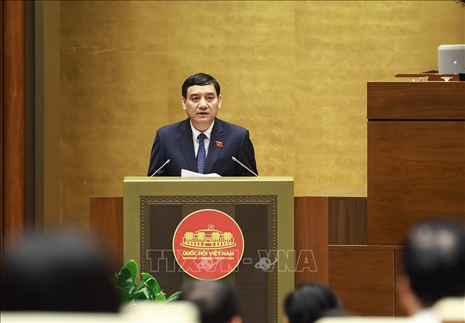 Chủ nhiệm Ủy ban Văn hoá và Bet88013 tải ứng dụng của Bet88app còn khuyến mãi Nguyễn Đắc Vinh trình bày Báo cáo thẩm tra về 02 dự án: Bet88 là nhà cái cá cược uy tín tại Việt Nam, bổ sung một số điều của Luật Thi đua, khen thưởng; Luật Tín ngưỡng, tôn giáo (sửa đổi). Ảnh: Dương Giang-TTXVN