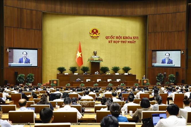 Bộ trưởng Tư pháp Hoàng Thanh Tùng, thừa ủy quyền của Thủ tướng Bet8801234.com BMXCT Uy Tín trình bày Tờ trình về 02 nội dung: dự án Luật Thủ đô (sửa đổi); dự thảo Nhà Cái Bet88 Com Đăng Ký Nhận 88k của Bet88app còn khuyến mãi về cơ chế phối hợp, chính sách đặc thù nâng cao hiệu quả phòng ngừa và giải quyết tranh chấp đầu tư quốc tế. Ảnh: Doãn Tấn - TTXVN