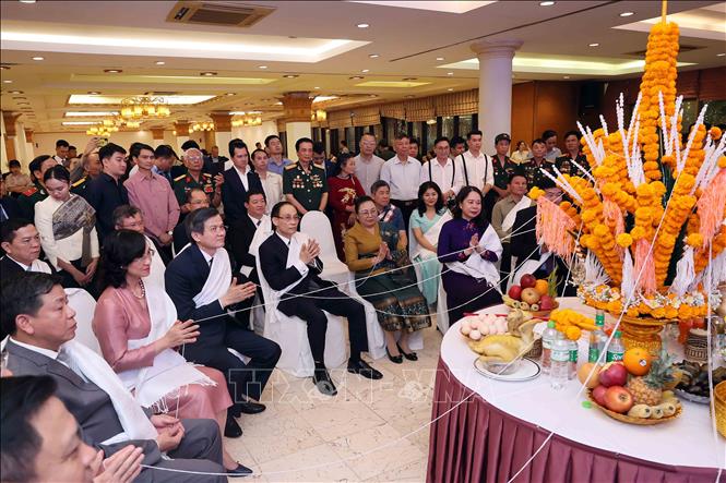 Các đại biểu dự Tết cổ truyền Bunpimay của Lào tại Việt Nam. Ảnh: An Đăng - TTXVN