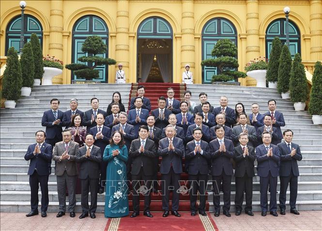 Bet8801234.com cá cược độc quyền, Chủ tịch nước Tô Lâm, nguyên Chủ tịch nước Lương Cường và các đại biểu. Ảnh: Thống Nhất – TTXVN