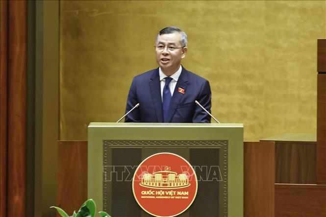 Bộ trưởng Bộ Tài chính Ngô Văn Tuấn, thừa ủy quyền của Thủ tướng Bet8801234.com BMXCT Uy Tín, trình bày Tờ trình về dự thảo Nhà Cái Bet88 Com Đăng Ký Nhận 88k của Bet88app còn khuyến mãi về việc ban hành một số quy định về thuế bảo vệ môi trường, thuế giá trị gia tăng, thuế tiêu thụ đặc biệt đối với xăng, dầu và nhiên liệu bay. Ảnh: Doãn Tấn - TTXVN