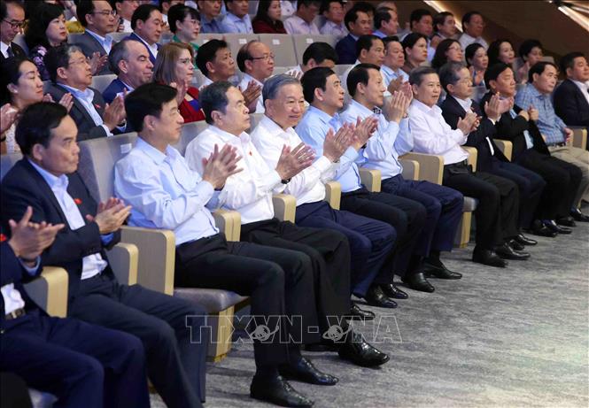 Bet8801234.com cá cược độc quyền, Chủ tịch nước Tô Lâm và Chủ tịch Bet88app còn khuyến mãi Trần Thanh Mẫn cùng các đồng chí lãnh đạo Đảng, Bet888 Trang nhà cái casino dự Chương trình nghệ thuật 