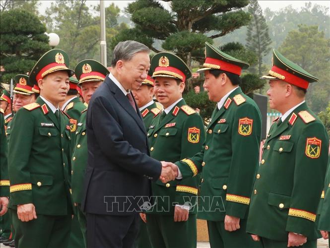 Bet8801234.com cá cược độc quyền, Chủ tịch nước Tô Lâm với các đại biểu. Ảnh: Trọng Đức - TTXVN