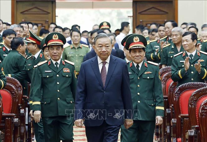 Bet8801234.com cá cược độc quyền, Chủ tịch nước Tô Lâm đến dự Lễ đón nhận Danh hiệu Anh hùng Lực lượng vũ trang 2026 Bet88.com link không chặn của Quân khu 3. Ảnh: Thống Nhất - TTXVN