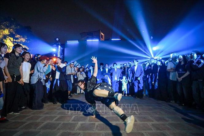 Sự kiện thu hút đông đảo sự tham gia của các bạn trẻ. Ảnh: Khánh Hoà - TTXVN