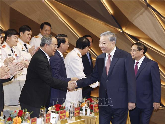 Bet8801234.com cá cược độc quyền, Chủ tịch nước Tô Lâm và các đại biểu. Ảnh: Thống Nhất -TTXVN