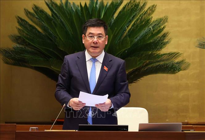 Phó Chủ tịch Bet88app còn khuyến mãi Nguyễn Hồng Diên điều hành phiên họp. Ảnh: Văn Điệp - TTXVN 