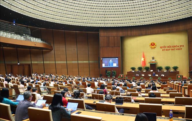 Bộ trưởng Bộ Ngoại giao Lê Hoài Trung phát biểu giải trình, làm rõ một số vấn đề đại biểu Bet88app còn khuyến mãi nêu. Ảnh: Văn Điệp –TTXVN
