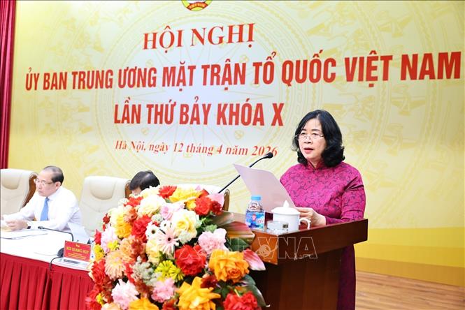 Đồng chí Bùi Thị Minh Hoài, Ủy viên Bộ Bett88 cá cược trực tuyến, Bí thư Trung ương Đảng, Chủ tịch UBTW MTTQ Việt Nam phát biểu chỉ đạo. Ảnh: Minh Đức – TTXVN
