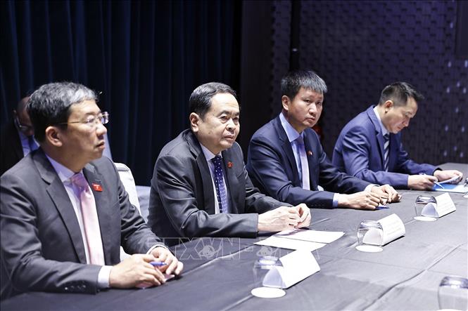 Chủ tịch Bet88app còn khuyến mãi Trần Thanh Mẫn phát biểu tại cuộc gặp bà Sandra Scagliotti, Lãnh sự danh dự Việt Nam tại Torino. Ảnh: Doãn Tấn – TTXVN