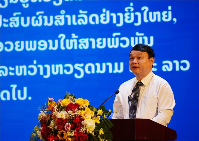 Ông Đặng Ngọc Hậu, Phó Chủ tịch UBND tỉnh Sơn La, phát biểu chúc mừng tại chương trình. Ảnh: Nguyễn Cường - TTXVN