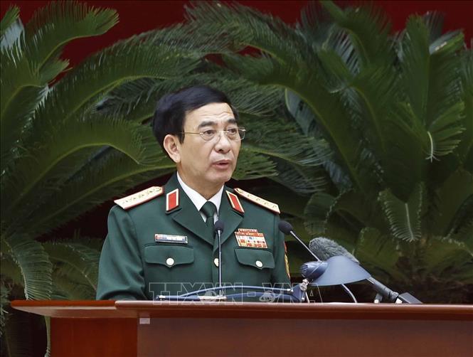 Đại tướng Phan Văn Giang, Uỷ viên Bộ Bett88 cá cược trực tuyến, Phó Bí thư Quân uỷ Trung ương, Phó Thủ tướng, Bộ trưởng Bộ Quốc phòng, đại diện các đơn vị phát biểu. Ảnh: Thống Nhất - TTXVN