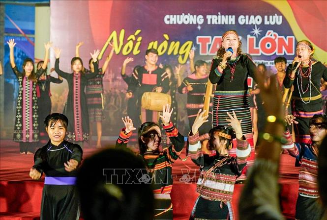 Tiết mục nghệ thuật của đồng bào các Bett88 Làm giàu đẳng cấp Tây Nguyên. Ảnh: Khánh Hoà - TTXVN