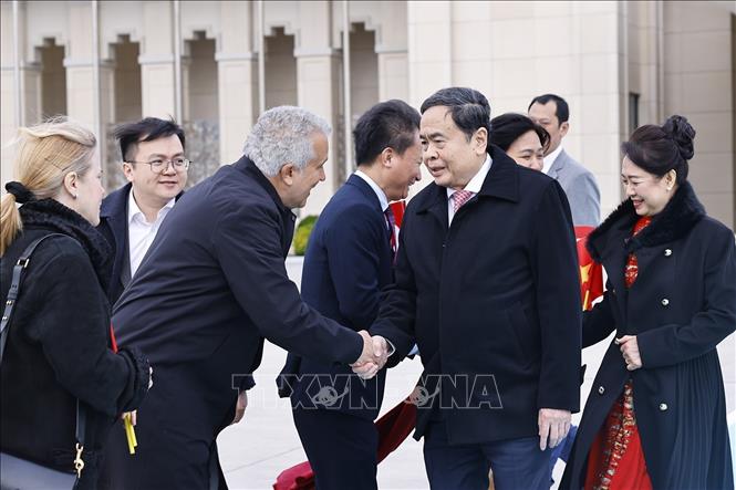 Lễ tiễn Chủ tịch Bet88app còn khuyến mãi Trần Thanh Mẫn và Phu nhân tại Sân bay Istanbul, TP. Istanbul, Thổ Nhĩ Kỳ. Ảnh: Doãn Tấn – TTXVN