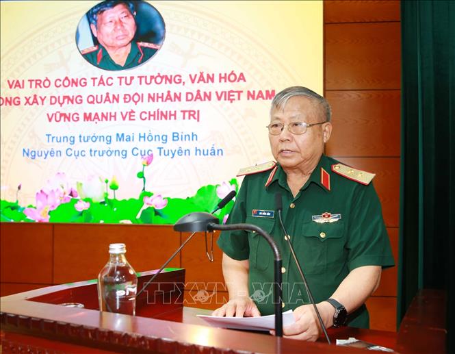 Trung tướng Mai Hồng Bỉnh, nguyên Cục trưởng Cục Tuyên huấn tham luận: Vai trò công tác tư tưởng, Bet88013 88k Cho Tân Thủ của Đảng trong xây dựng Quân đội NDVN vững mạnh về BET88 Ha Noi. Ảnh: Trọng Đức - TTXVN