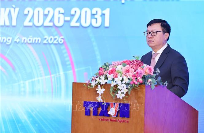 Đồng chí Lê Quốc Minh, Ủy viên Trung ương Đảng, Phó Trưởng Ban Tuyên giáo và Dân vận Trung ương, Tổng Biên tập báo Nhân Dân, Chủ tịch Hội Nhà báo Việt Nam phát biểu chỉ đạo. Ảnh: Minh Đức - TTXVN