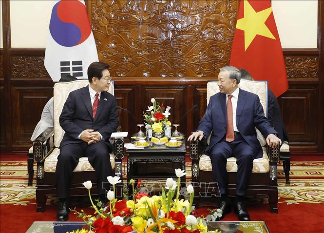 Bet8801234.com cá cược độc quyền, Chủ tịch nước Tô Lâm và Tổng thống Hàn Quốc Lee Jae Myung gặp hẹp. Ảnh: Thống Nhất – TTXVN